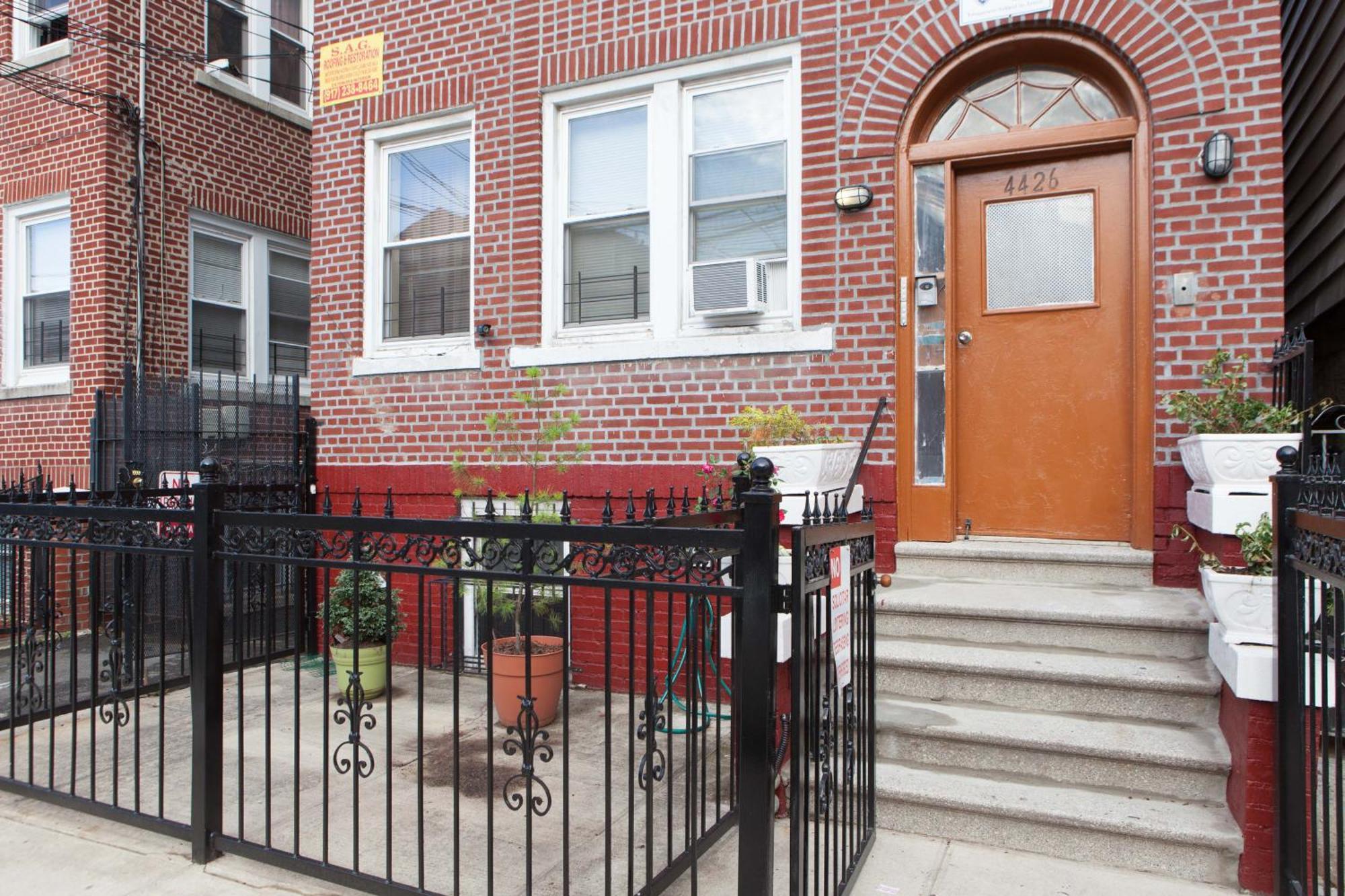 Studio, One And Two Bedroom Apartments - Bronx Nueva York Exterior foto